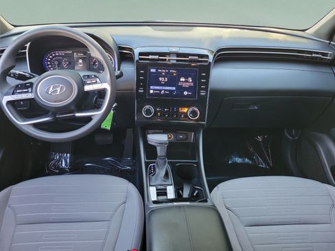 Used 2023 Hyundai Santa Cruz SE FWD image 8