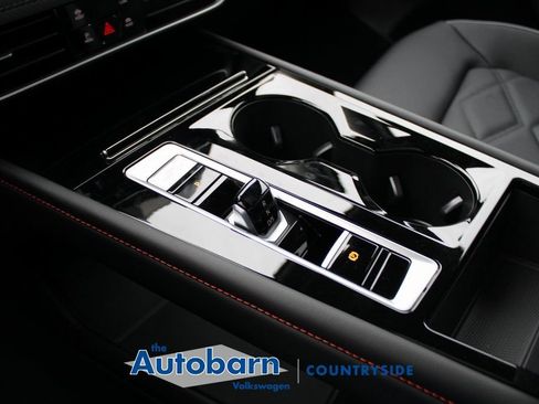 Used 2026 Volkswagen Atlas Peak Edition AWD/4WD image 16