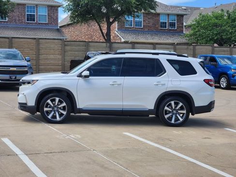 Used 2025 Honda Pilot Touring image 13