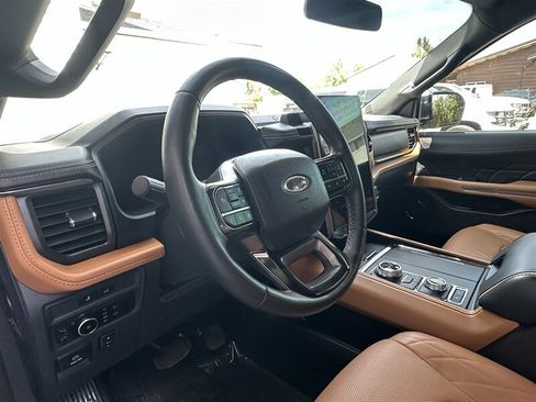 Used 2024 Ford Expedition Platinum AWD/4WD image 53