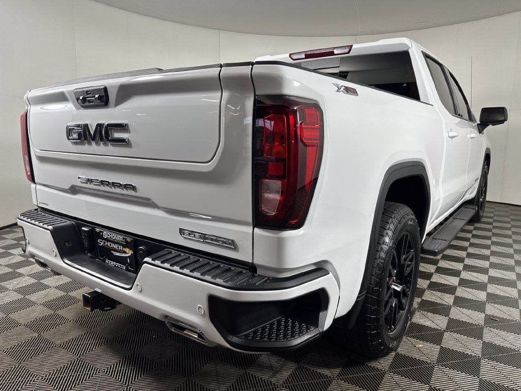 Used 2024 GMC Sierra 1500 Elevation w/ Elevation Premium Package AWD/4WD image 5