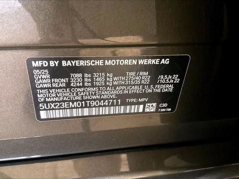 Used 2026 BMW X7 xDrive40i w/ Executive Package AWD/4WD image 32