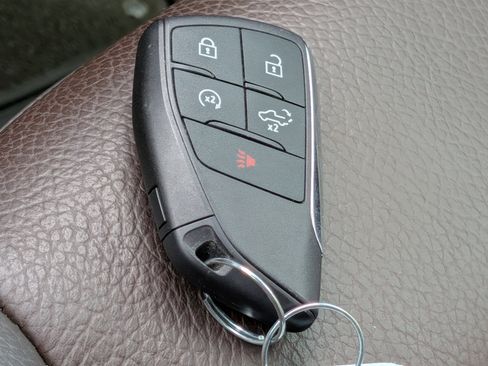 Used 2024 GMC Sierra 1500 Denali w/ Denali Reserve Package image 36