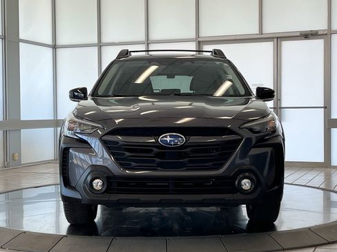 Used 2023 Subaru Outback Premium image 3
