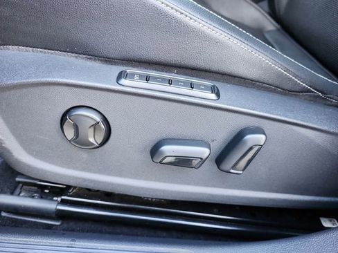 Used 2019 Volkswagen Jetta SEL Premium image 22