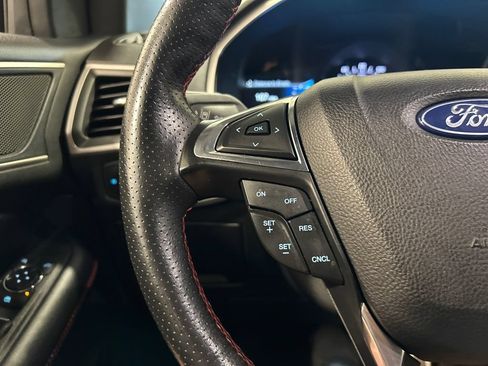 Used 2021 Ford Edge ST-Line AWD/4WD image 19