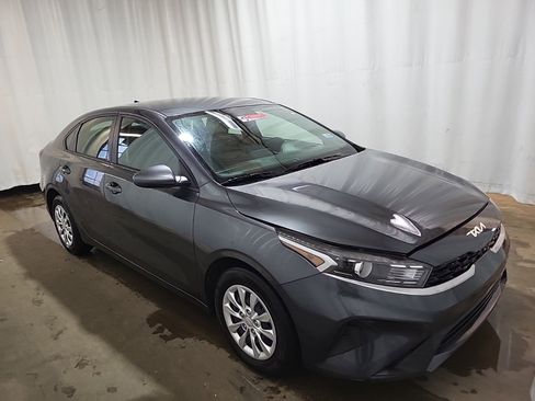Used 2024 Kia Forte LX image 4