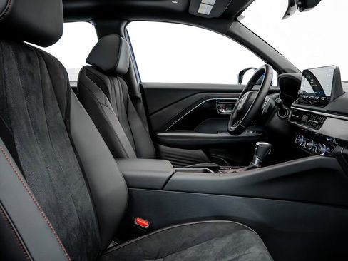 Certified 2025 Acura ADX A-Spec image 29