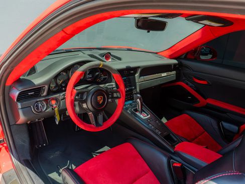 Used 2018 Porsche 911 GT2 RS RWD image 67