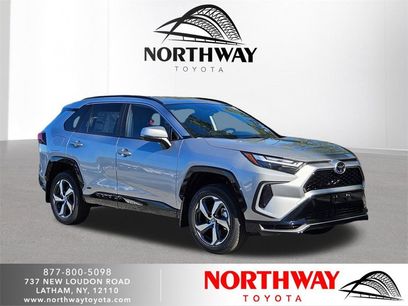 New 2025 Toyota RAV4 SE