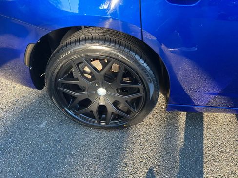 Used 2020 Dodge Charger SXT RWD image 13