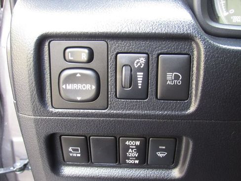 Used 2022 Toyota 4Runner Limited AWD/4WD image 33