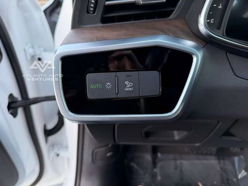 Used 2024 Audi A6 Premium Plus image 46