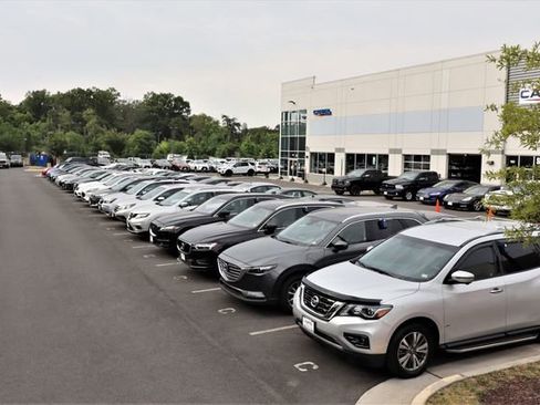 Used 2022 Lexus ES 300h F Sport w/ Accessory Package image 86