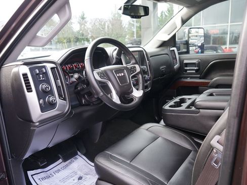 Used 2016 GMC Sierra 2500 SLT w/ Duramax Plus Package image 11