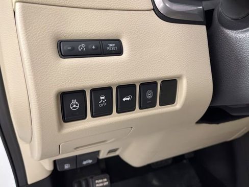 Used 2024 Nissan Murano SL image 31