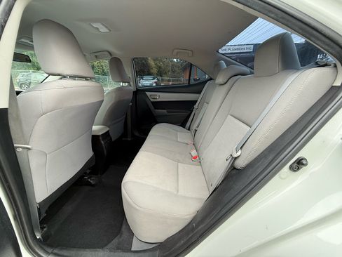 Used 2014 Toyota Corolla S Premium image 11