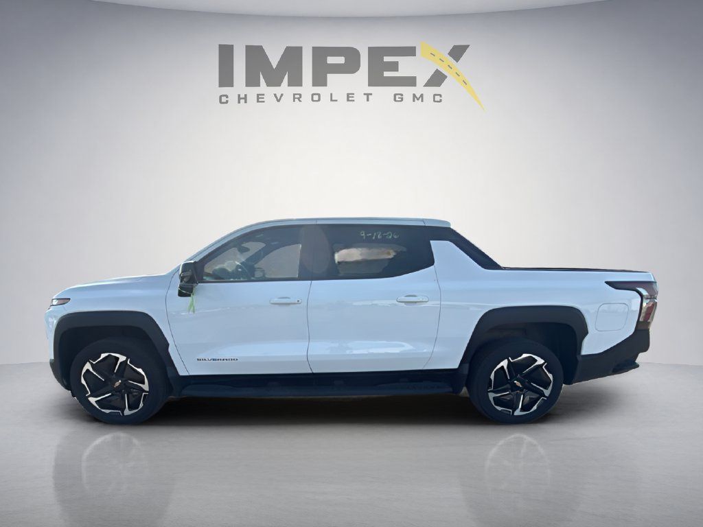 Used 2026 Chevrolet Silverado EV LT AWD/4WD image 2