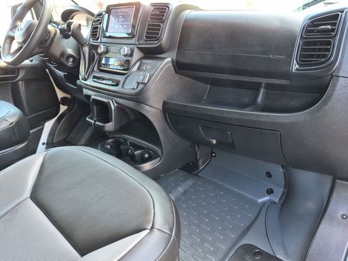 Used 2026 RAM ProMaster 2500 w/ Convenience Group FWD image 10