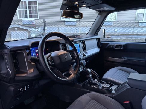 Used 2022 Ford Bronco Outer Banks AWD/4WD image 9