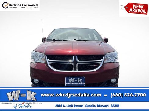 Used 2020 Dodge Grand Caravan SE FWD image 14