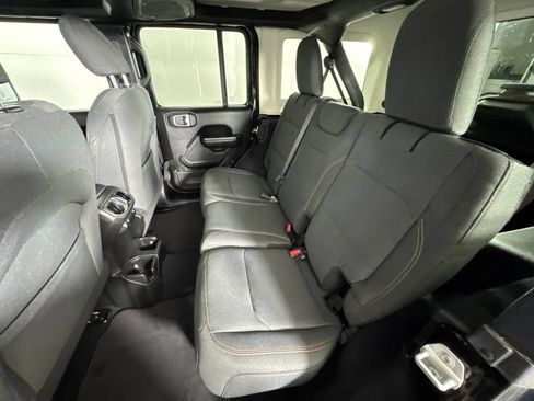 Used 2024 Jeep Wrangler Unlimited Sport AWD/4WD image 27