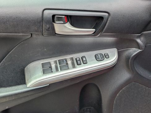 Used 2014 Toyota Camry SE FWD image 15