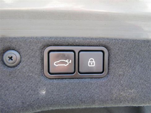 Used 2013 Hyundai Equus Ultimate image 48