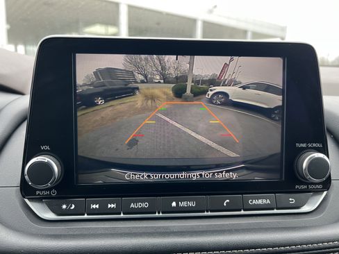 Certified 2023 Nissan Rogue SV image 15