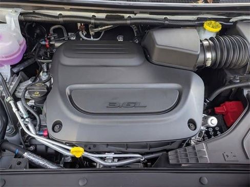 New 2026 Chrysler Pacifica Select image 22