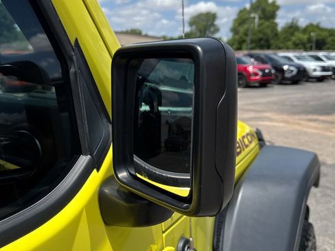 Used 2023 Jeep Gladiator Rubicon AWD/4WD image 41