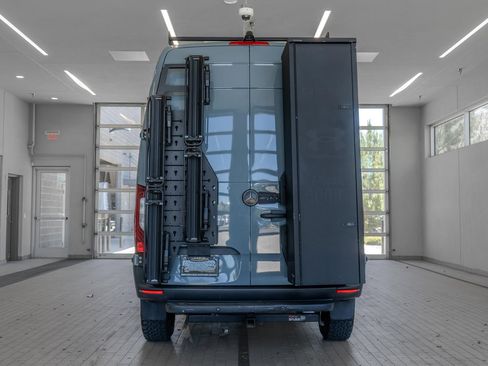 Used 2023 Mercedes-Benz Sprinter 2500 image 14