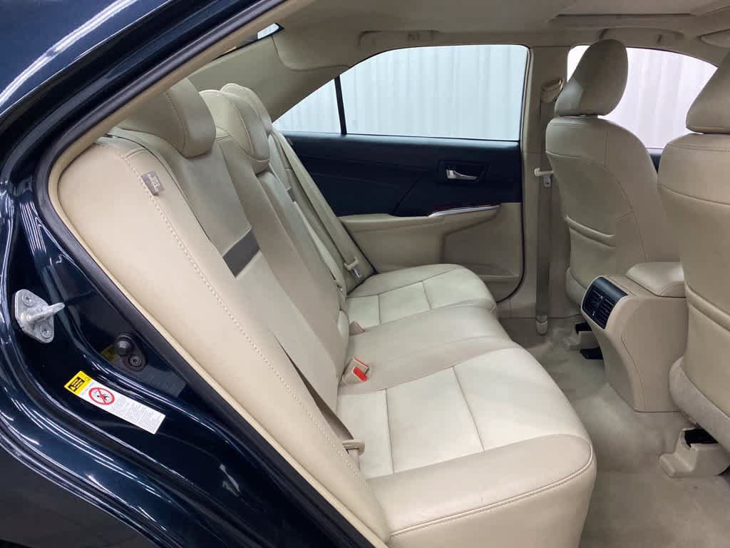 Used 2013 Toyota Camry XLE FWD image 16