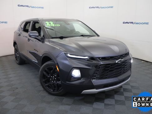 Used 2022 Chevrolet Blazer LT w/ LPO, Black Accent Package FWD image 2