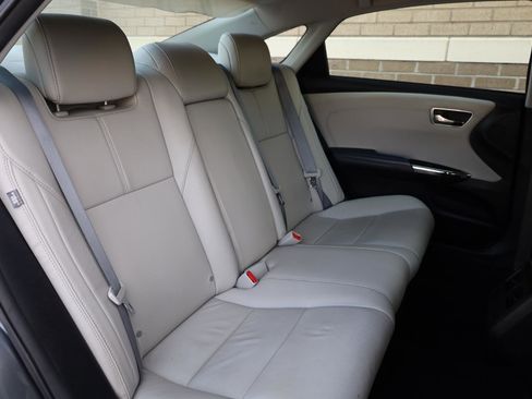 Used 2013 Toyota Avalon XLE FWD image 23