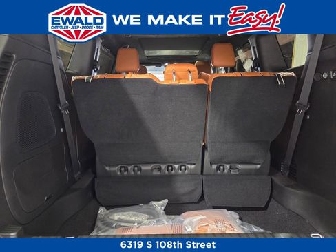 New 2026 Chrysler Pacifica Pinnacle image 20