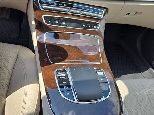 Used 2022 Mercedes-Benz E 350 Sedan image 15