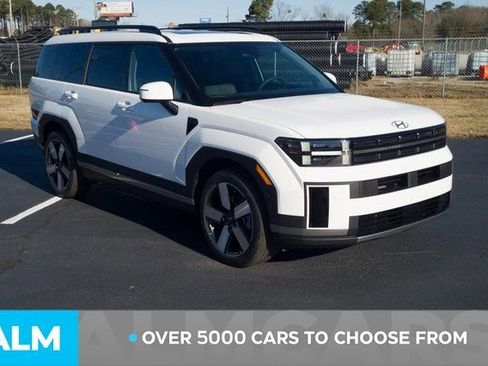 Used 2025 Hyundai Santa Fe Limited image 3