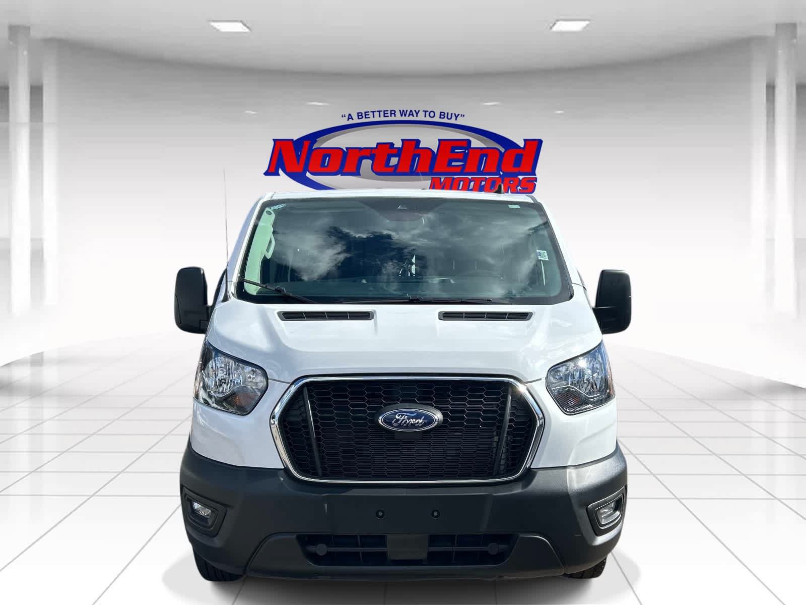 Used 2025 Ford Transit 250 Low Roof w/ Exterior Upgrade Package RWD image 8