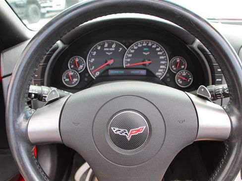 Used 2006 Chevrolet Corvette Convertible w/ Preferred Equipment Group image 22