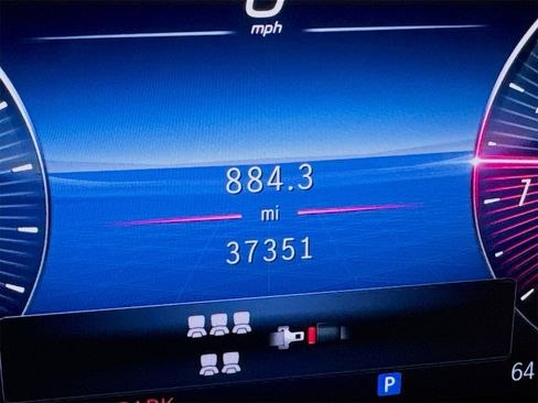 Used 2024 Mercedes-Benz GLE 450 4MATIC image 13