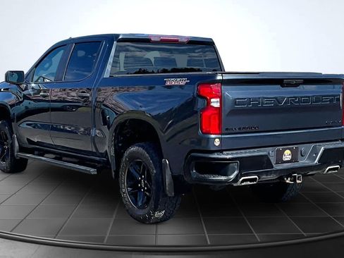 Used 2021 Chevrolet Silverado 1500 Custom Trail Boss AWD/4WD image 3