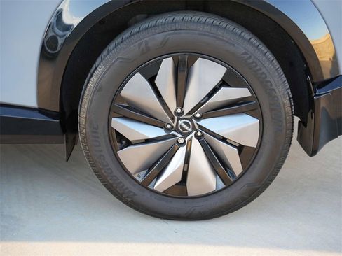 Used 2024 Nissan Ariya AWD image 8