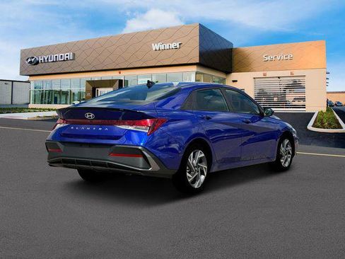 New 2025 Hyundai Elantra Sport image 7