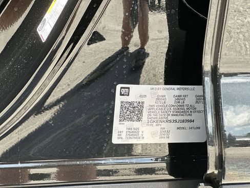 Certified 2025 GMC Acadia Elevation w/ Black Edition FWD image 33