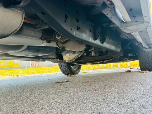 Used 2014 Ford F150 Lariat w/ Equipment Group 502A Luxury image 17