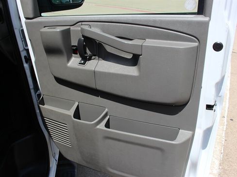 Used 2020 Chevrolet Express 3500 LT w/ LT Preferred Equipment Group RWD image 25