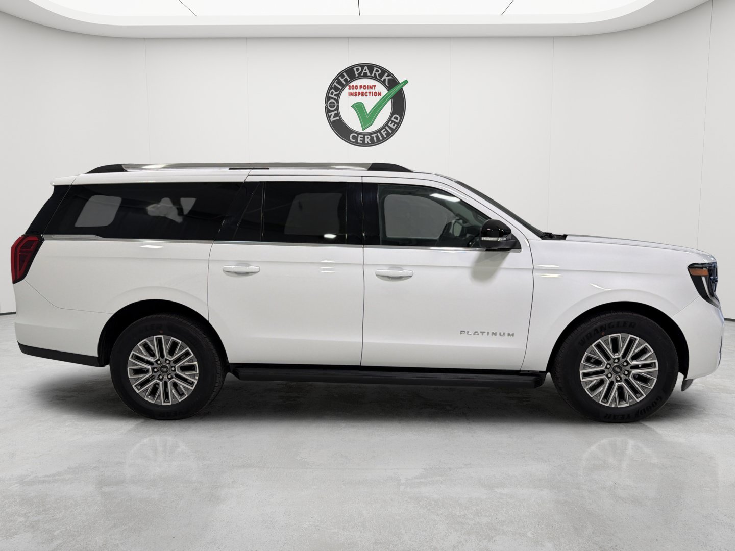 Used 2026 Ford Expedition Max Platinum AWD/4WD image 12