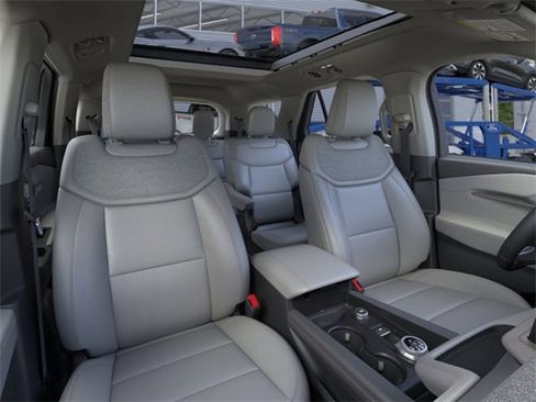 New 2026 Ford Explorer Active w/ Active Comfort Package image 10