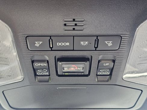 Used 2023 Toyota RAV4 XSE AWD/4WD image 34